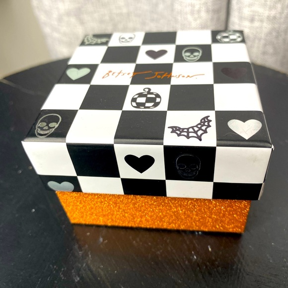 Betsy Johnson Black Cat Iridescent Rhinestone Drop Earrings, NWT,🌛 - Picture 3 of 11